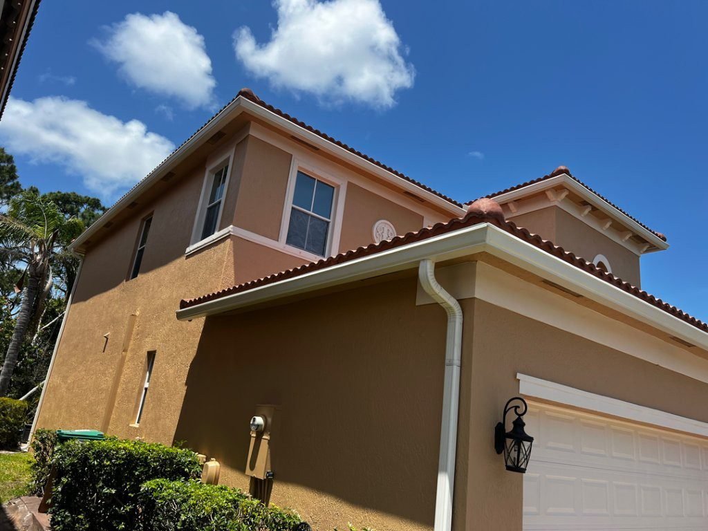 Gutter Installation and Replacement 10 service single images